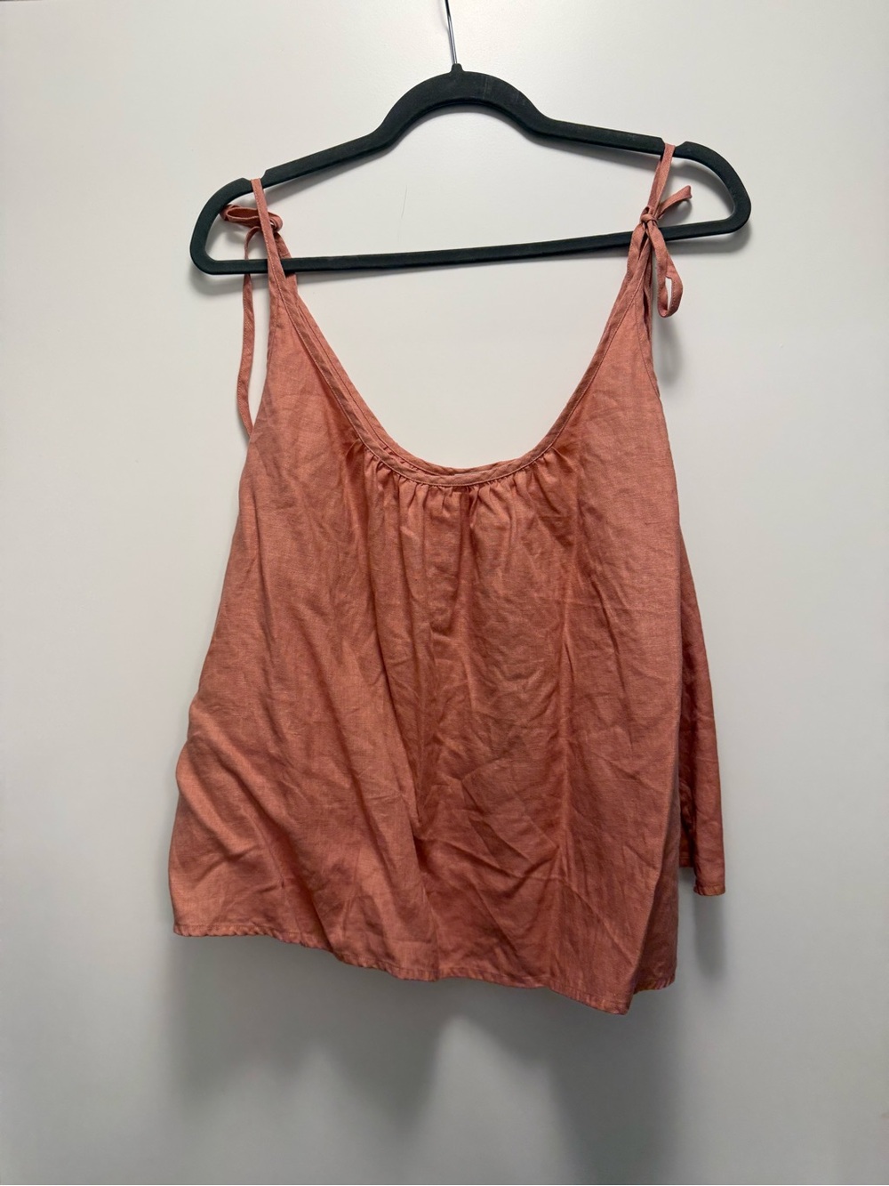 Little Moon Coral Tie-Shoulder Scoop Tank
